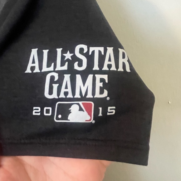 Athletic Nike Tee - Picture 5 of 5